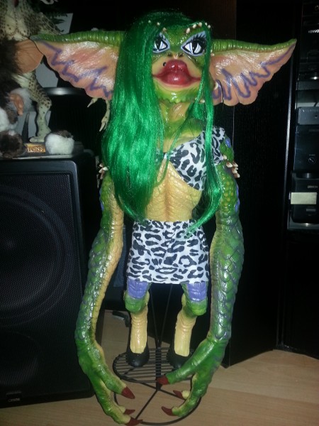 Greta - The female Gremlin Gremlins Kleine Monster Stunt-Puppe Replika